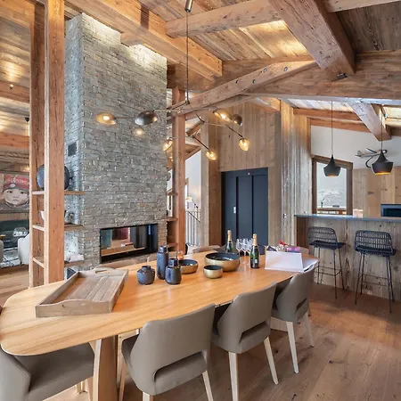 Chalet Luxe Avec Piscine, Sauna, Et Acces Facile Pistes - Fr-1-568-27 *